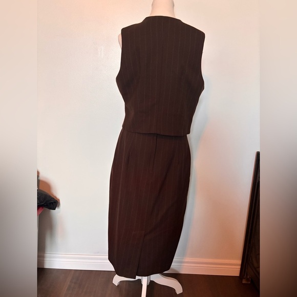 Vintage Alberto Makali Brown Pinstripe Vest and Skirt Set - Picture 4 of 13